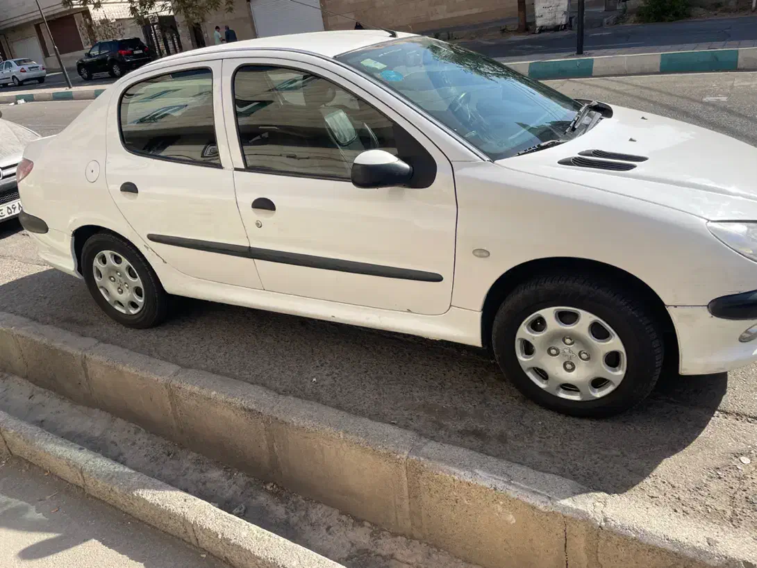 پژو ۲۰۶ صندوق دار v8 - 1390
