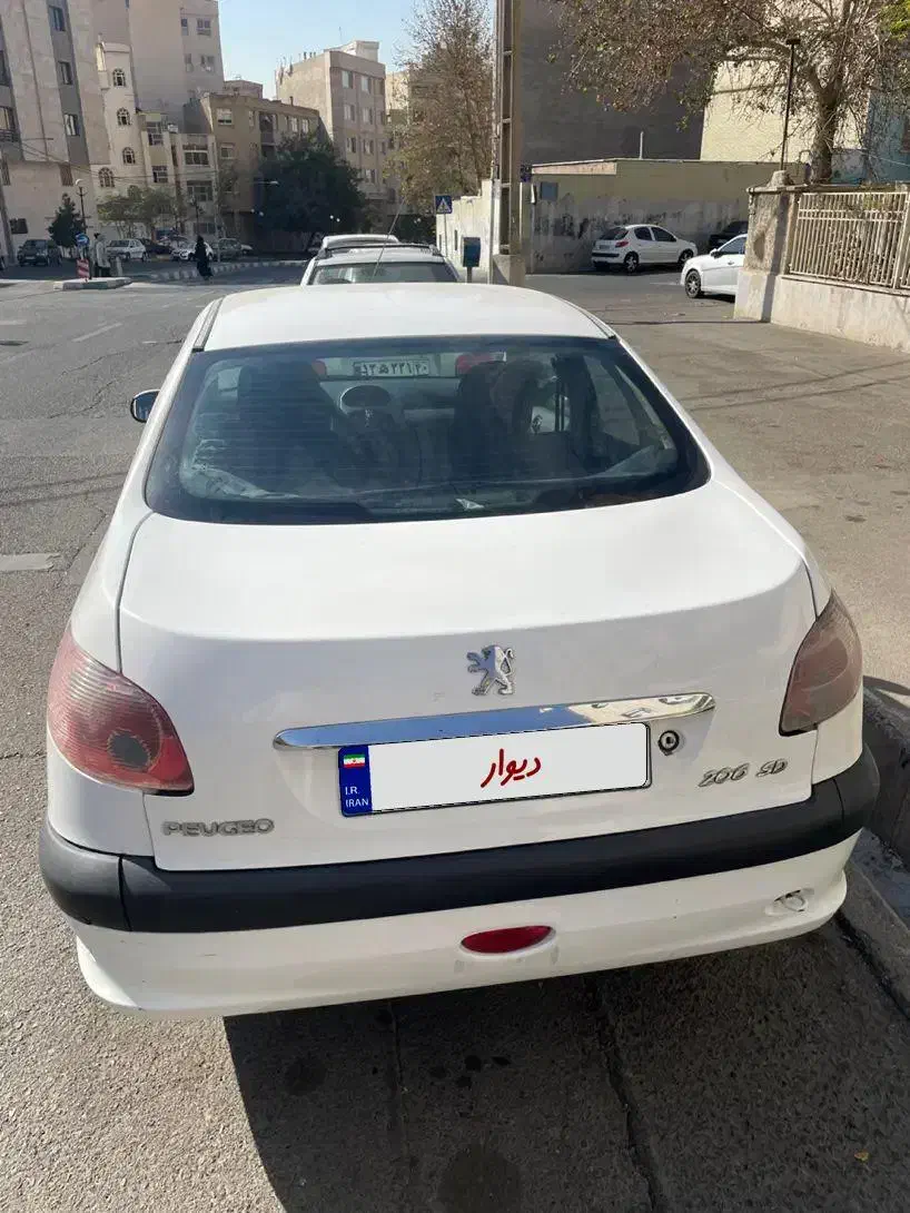 پژو ۲۰۶ صندوق دار v8 - 1390