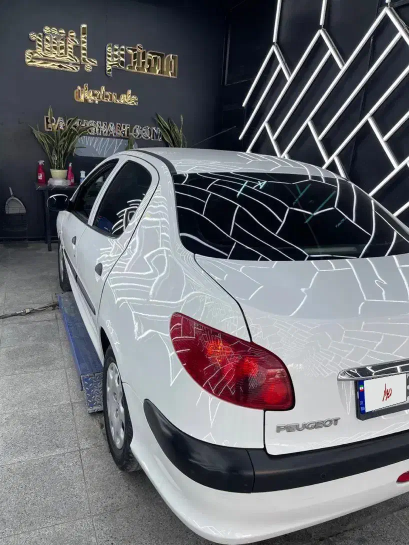 پژو ۲۰۶ صندوق دار v8 - 1397