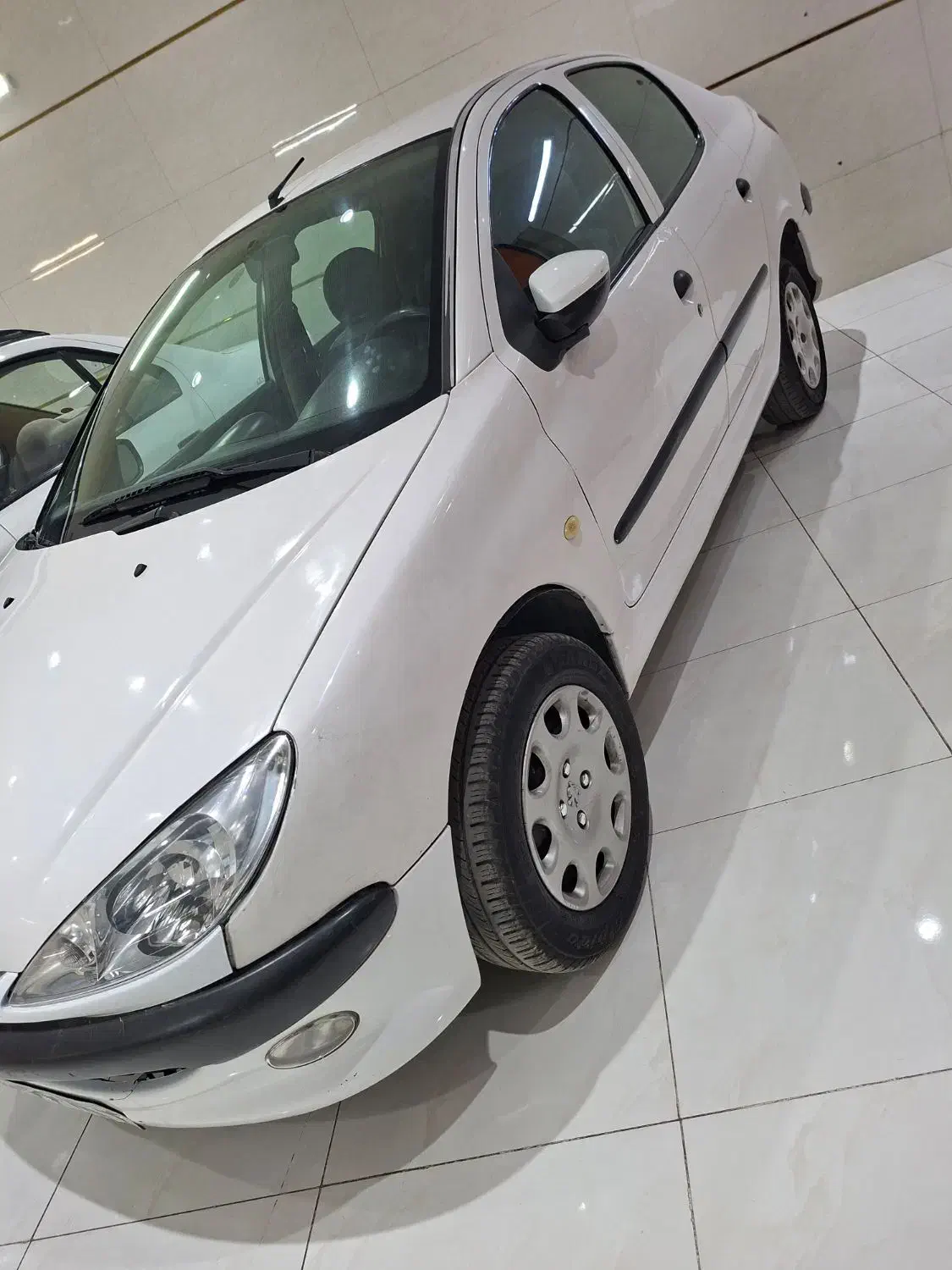پژو ۲۰۶ صندوق دار v8 - 1390