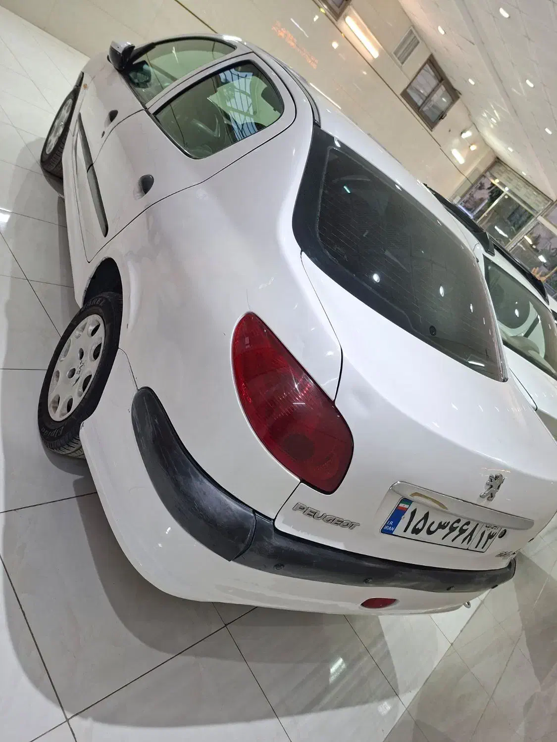 پژو ۲۰۶ صندوق دار v8 - 1390