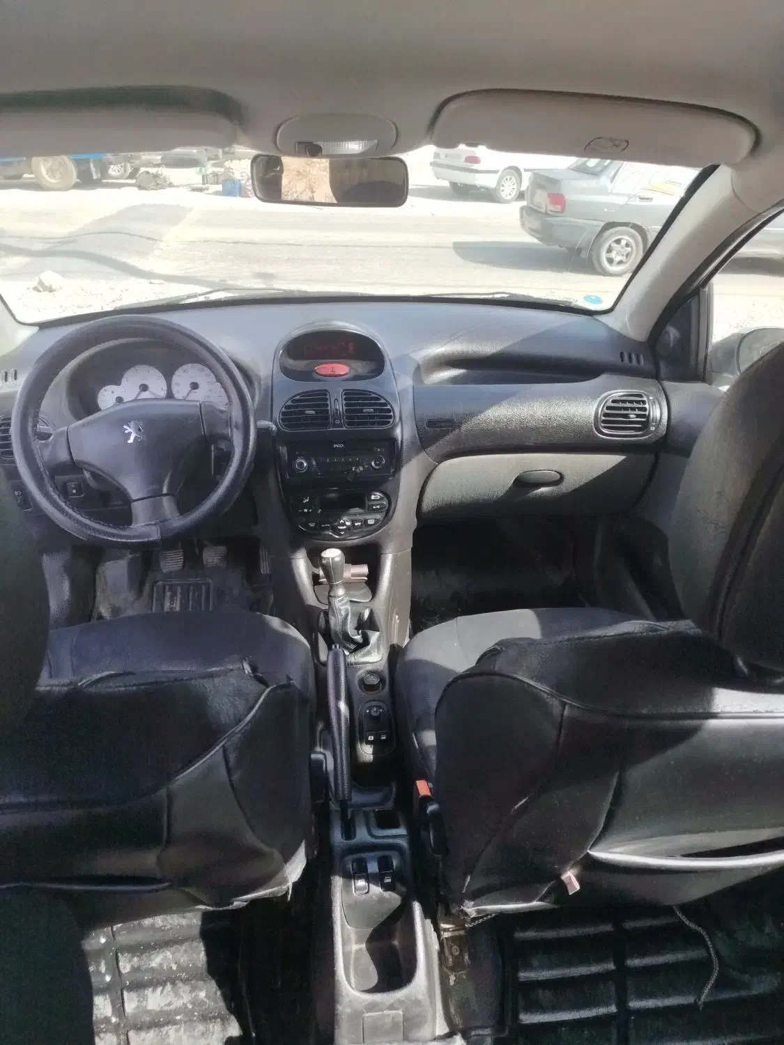 پژو ۲۰۶ صندوق دار v8 - 1395