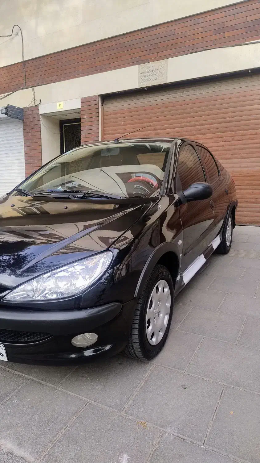 پژو ۲۰۶ صندوق دار v8 - 1396