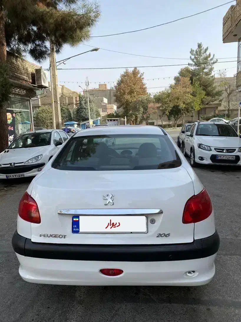 پژو ۲۰۶ صندوق دار v8 - 1395