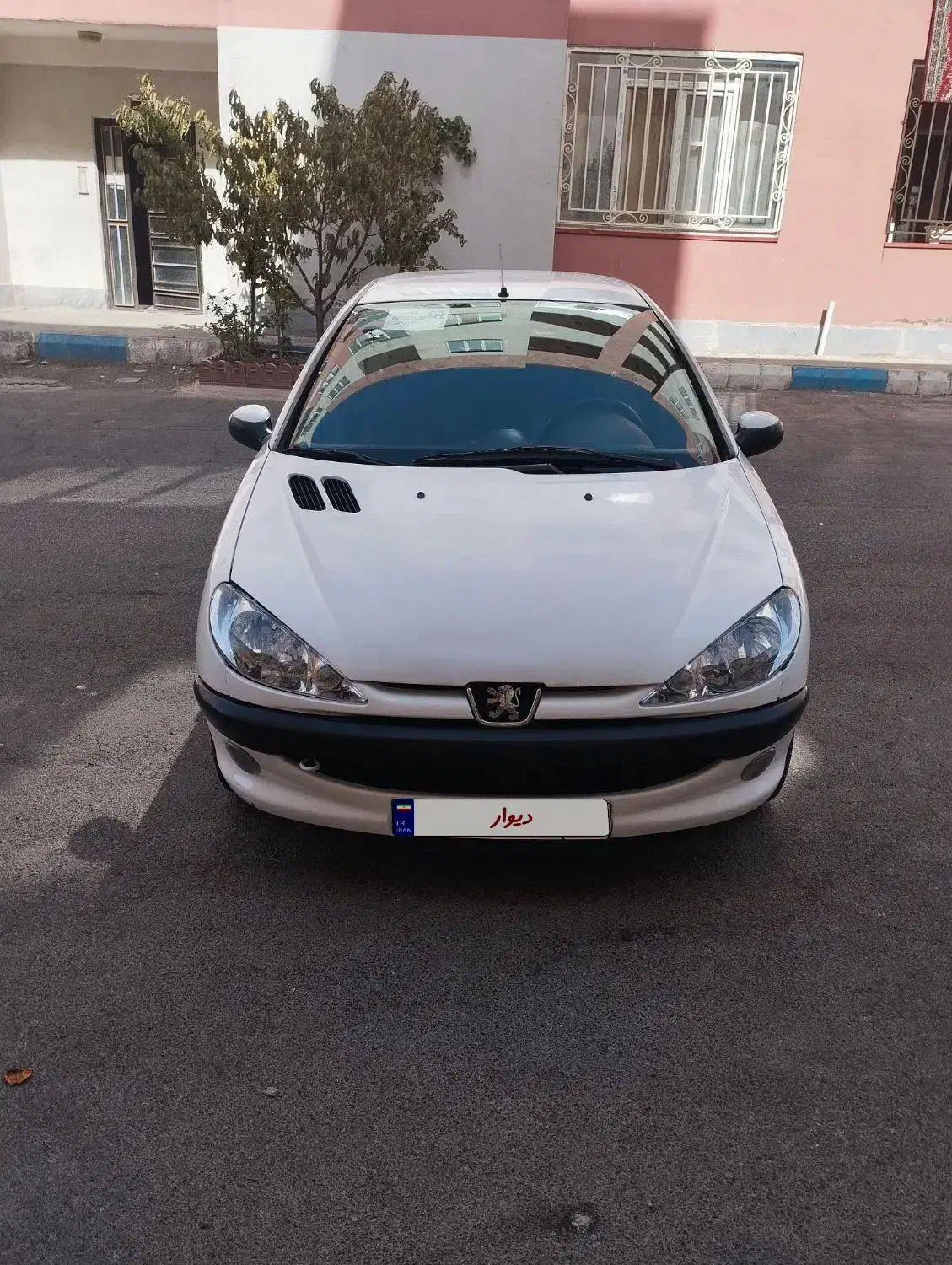 پژو ۲۰۶ صندوق دار v8 - 1396