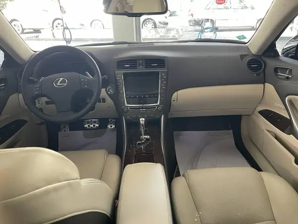 لکسوس IS 300 - 2010