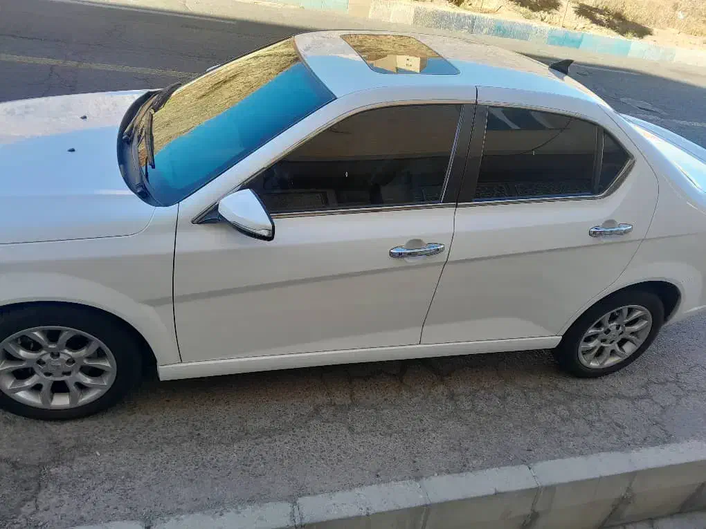دنا پلاس توربو 6 دنده - 1400