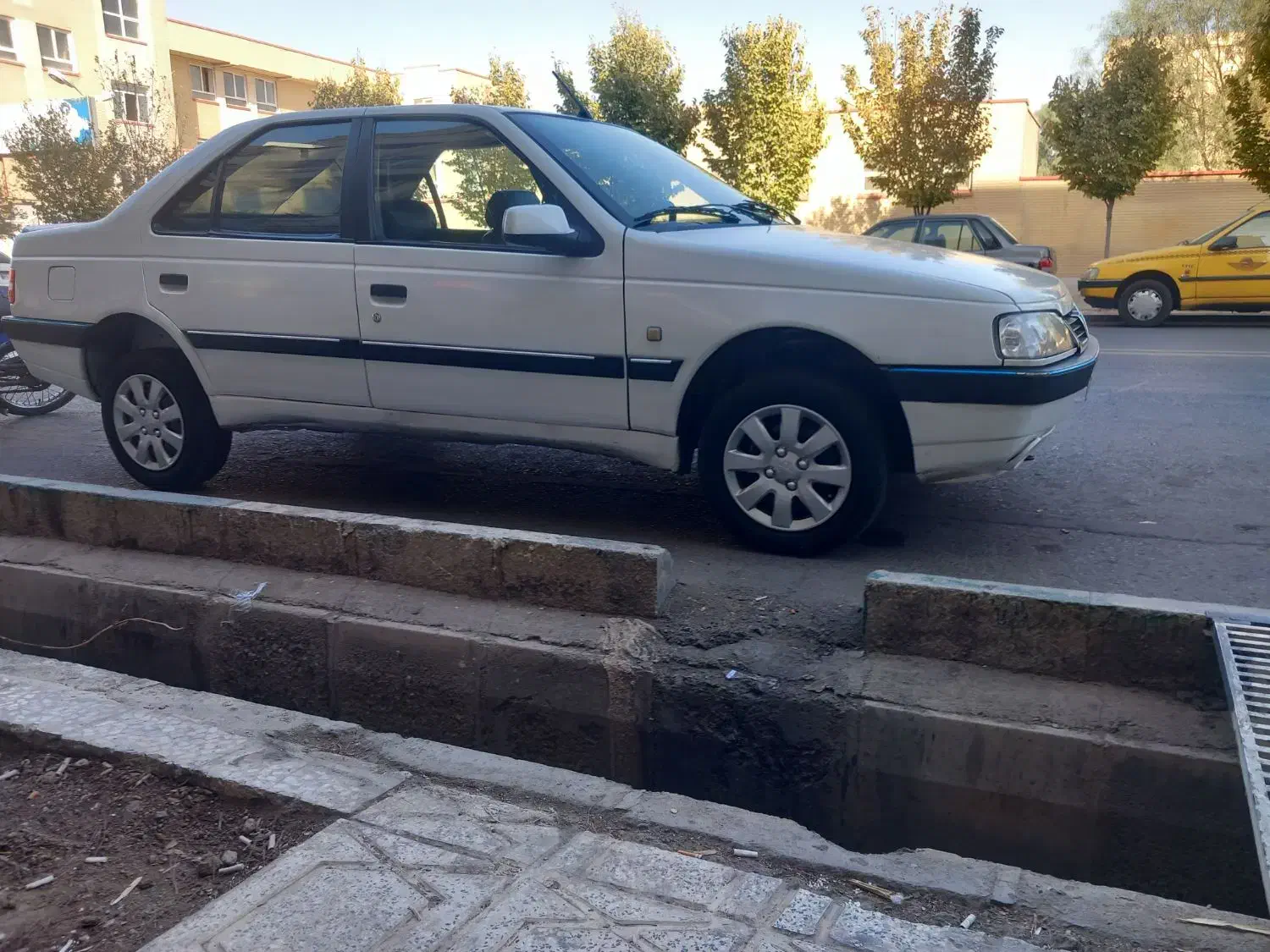 پژو 405 SLX بنزینی  XU7 - 1383