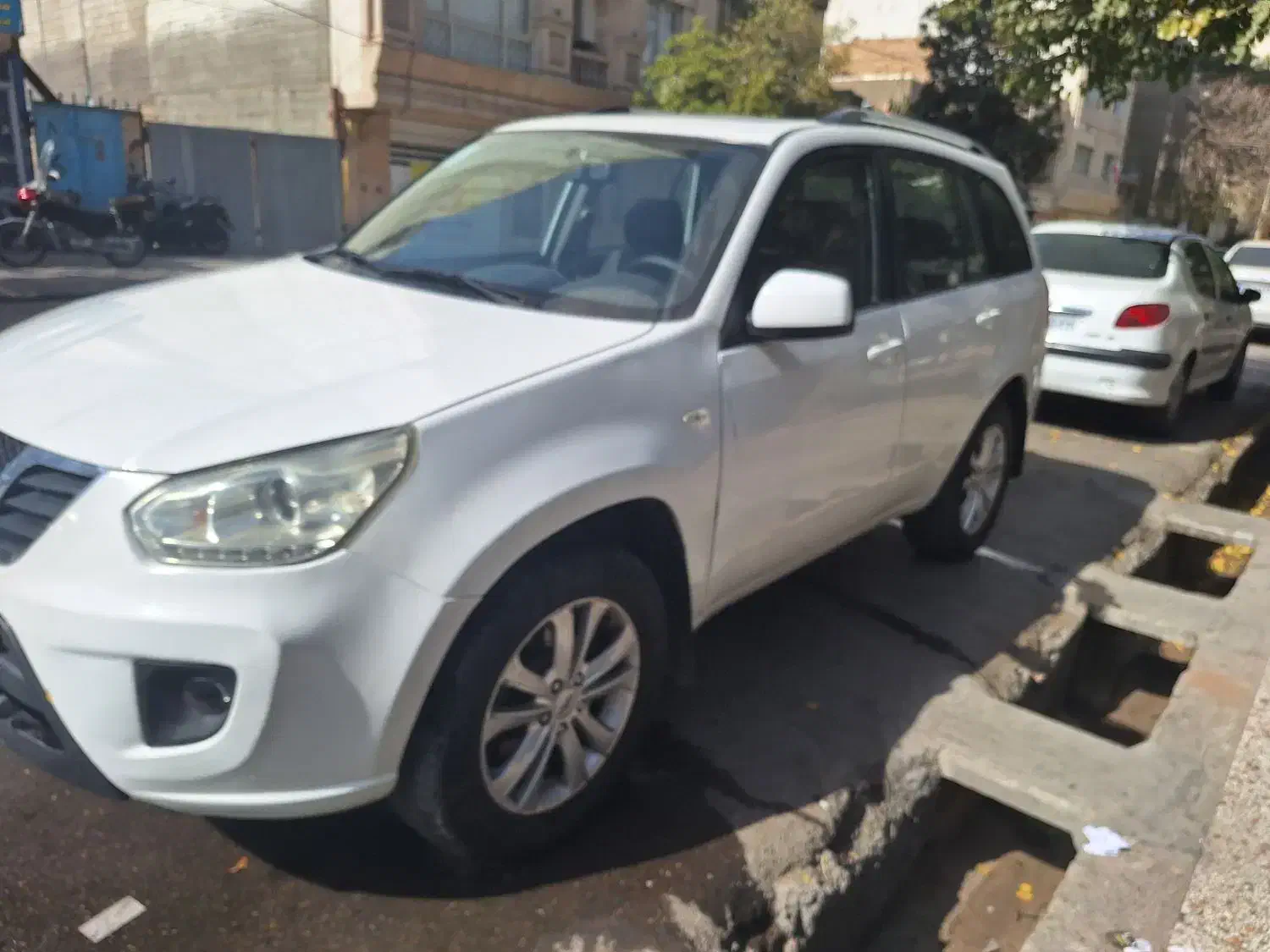 خودرو ام وی ام، X33 آگهی ann_20785669