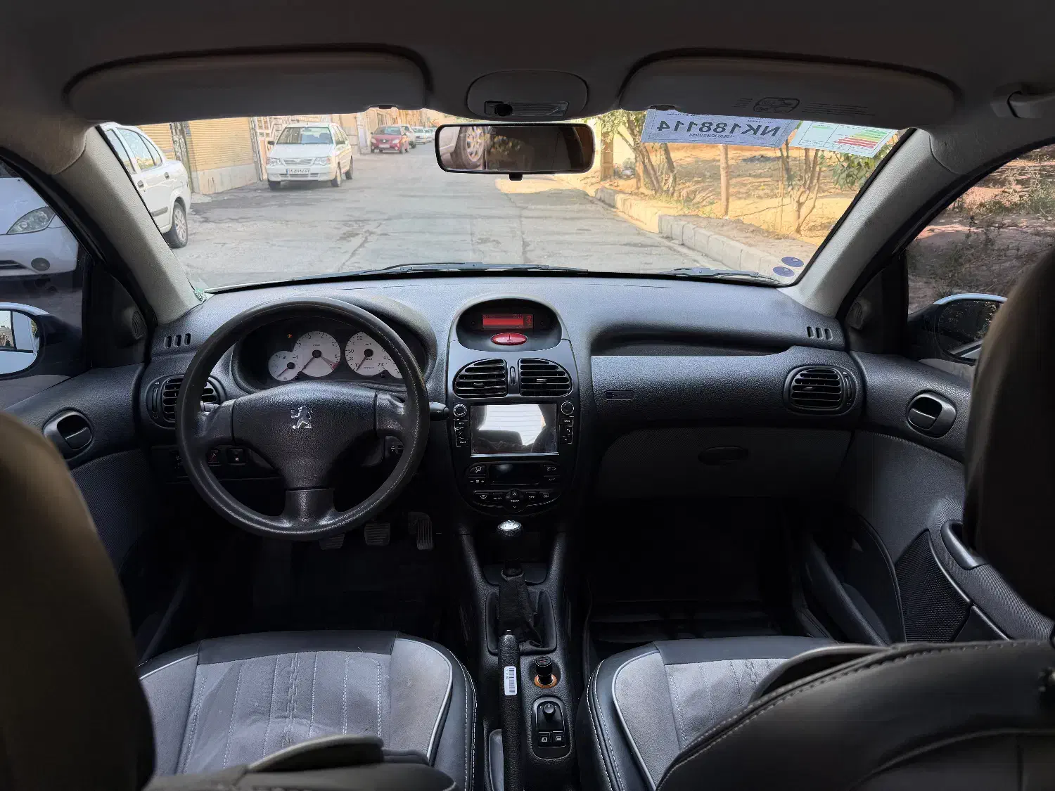 پژو ۲۰۶ صندوق دار v8 - 1399