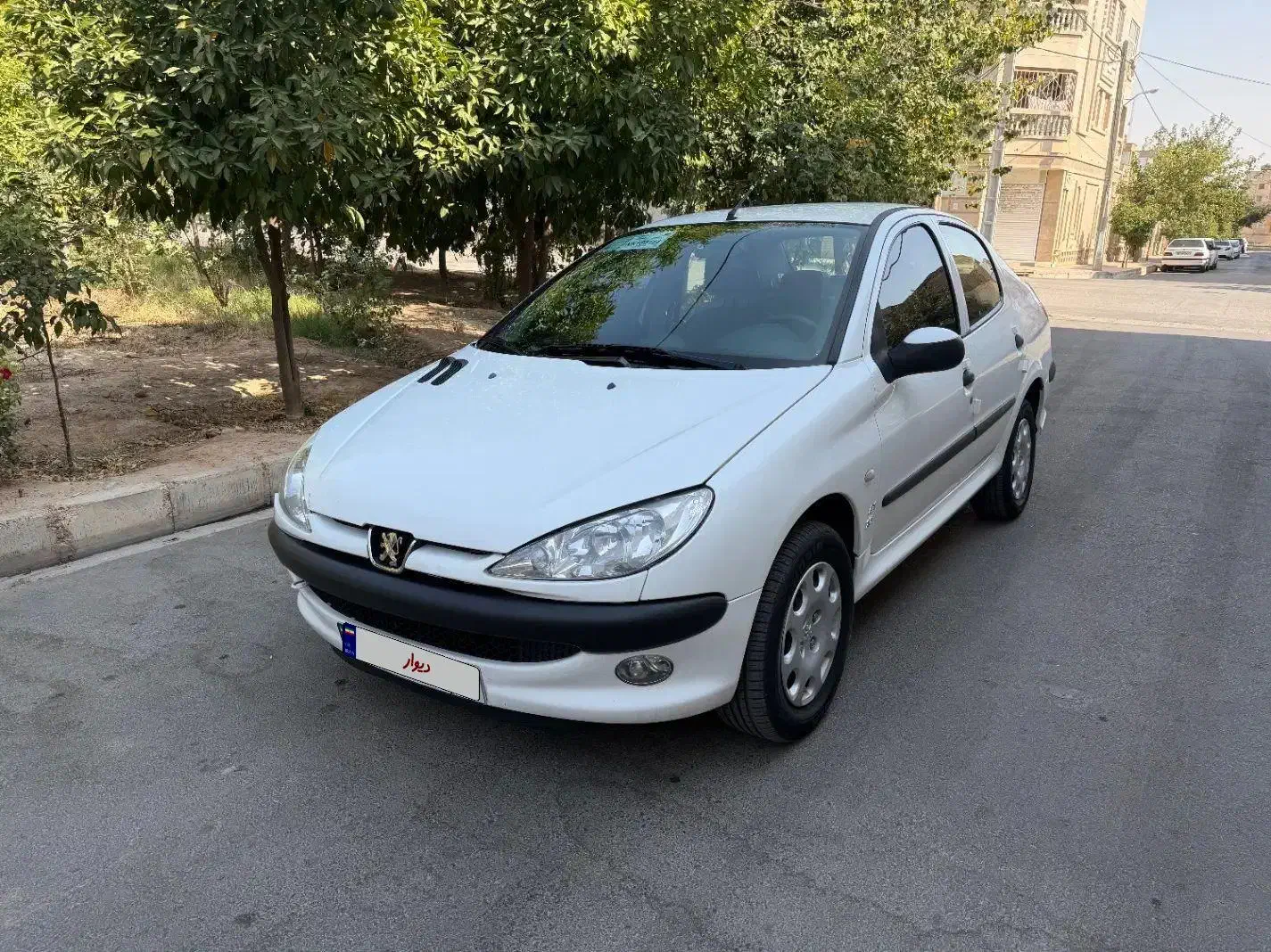 پژو ۲۰۶ صندوق دار v8 - 1399