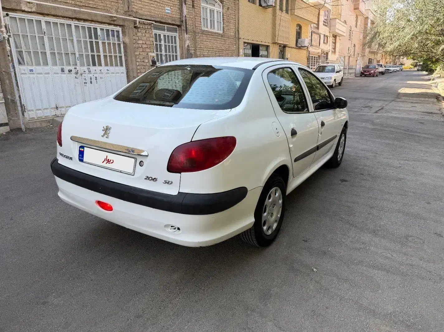پژو ۲۰۶ صندوق دار v8 - 1399