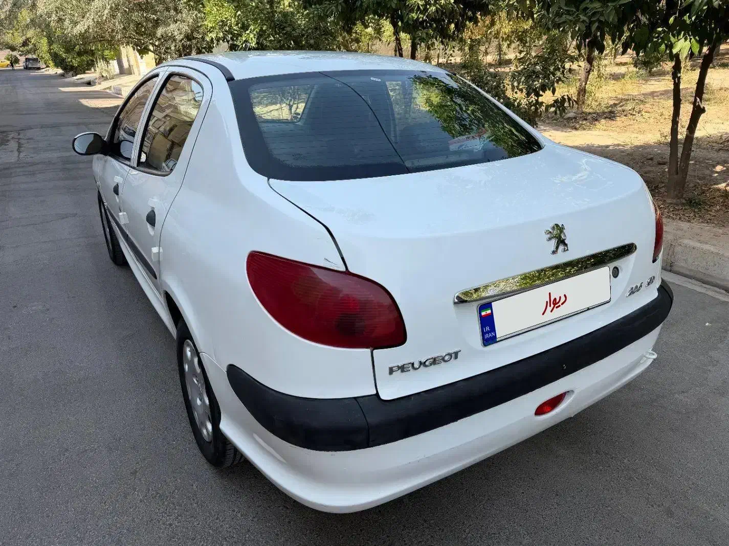 پژو ۲۰۶ صندوق دار v8 - 1399