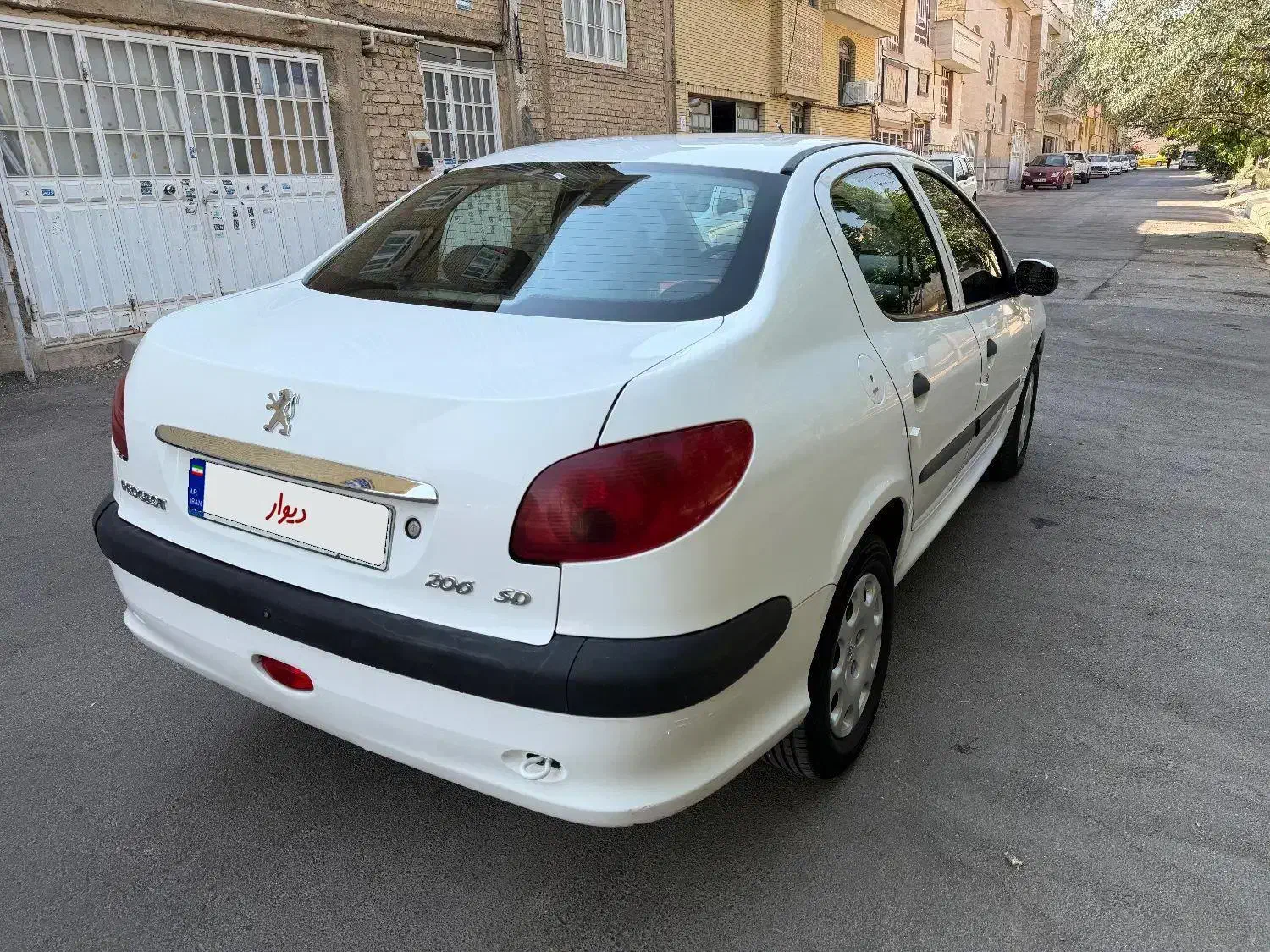 پژو ۲۰۶ صندوق دار v8 - 1399