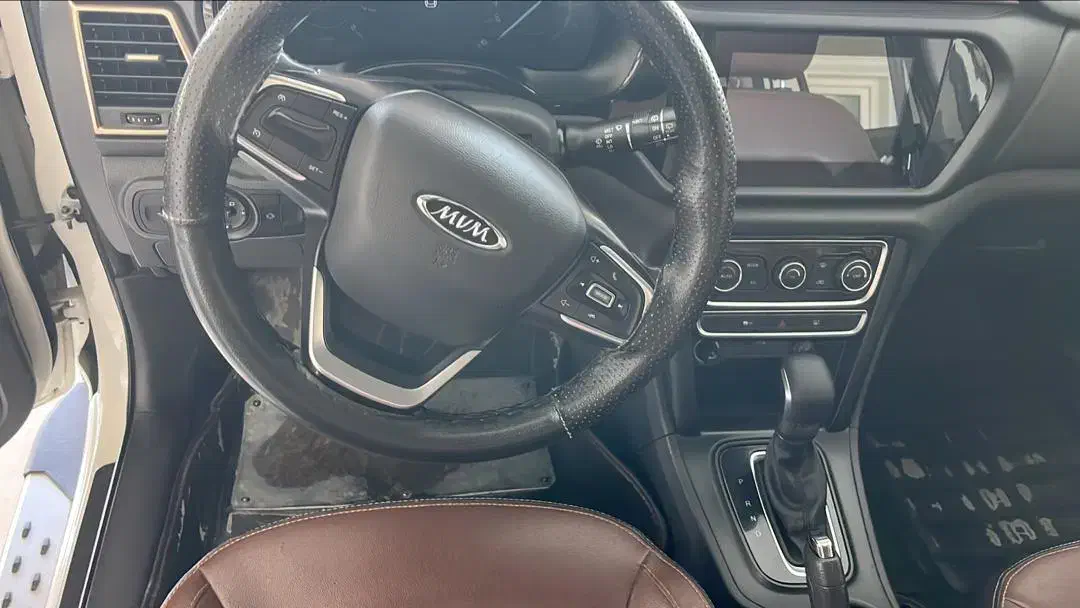 ام وی ام X33 S اتوماتیک اسپرت فیس جدید - 1400