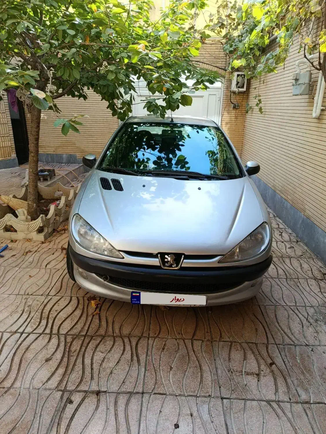 پژو ۲۰۶ صندوق دار v8 - 1385