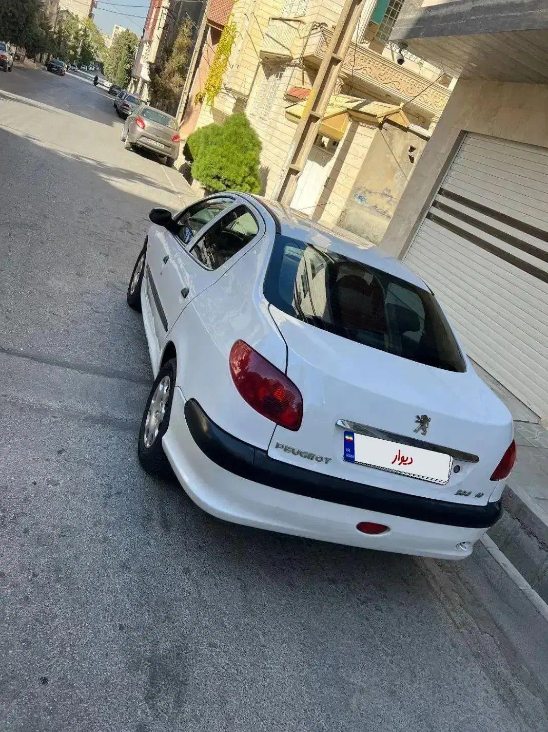 پژو ۲۰۶ صندوق دار v8 - 1394