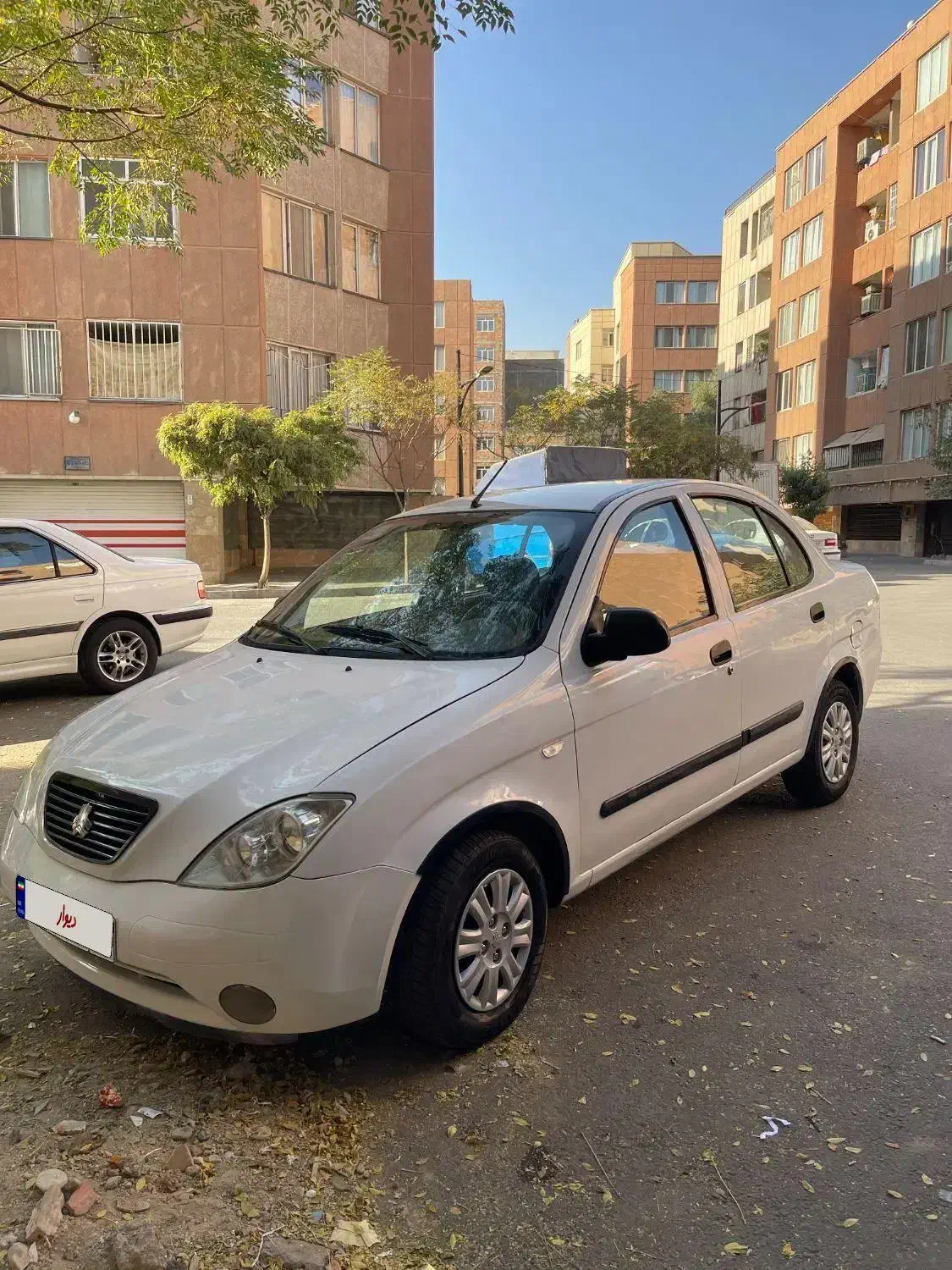 تیبا صندوق دار SX - 1392