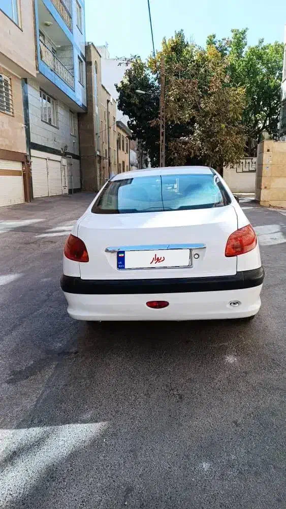 پژو ۲۰۶ صندوق دار v8 - 1388