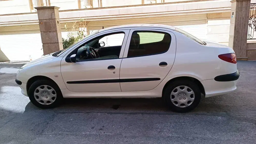 پژو ۲۰۶ صندوق دار v8 - 1388