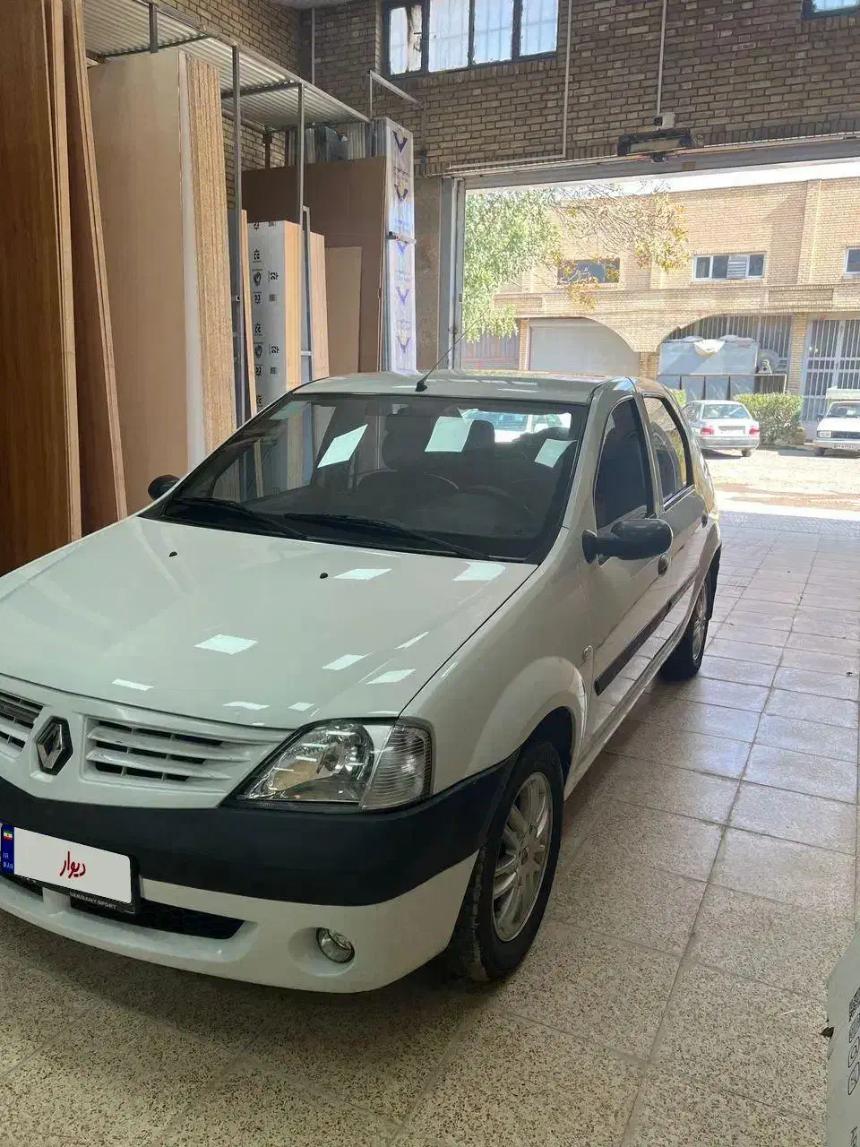 خودرو رنو، پارس تندر آگهی ann_20786317