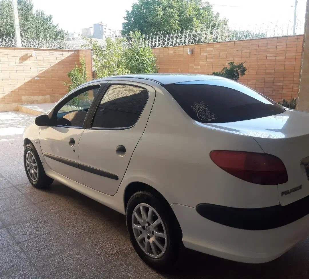 پژو ۲۰۶ صندوق دار v8 - 1389