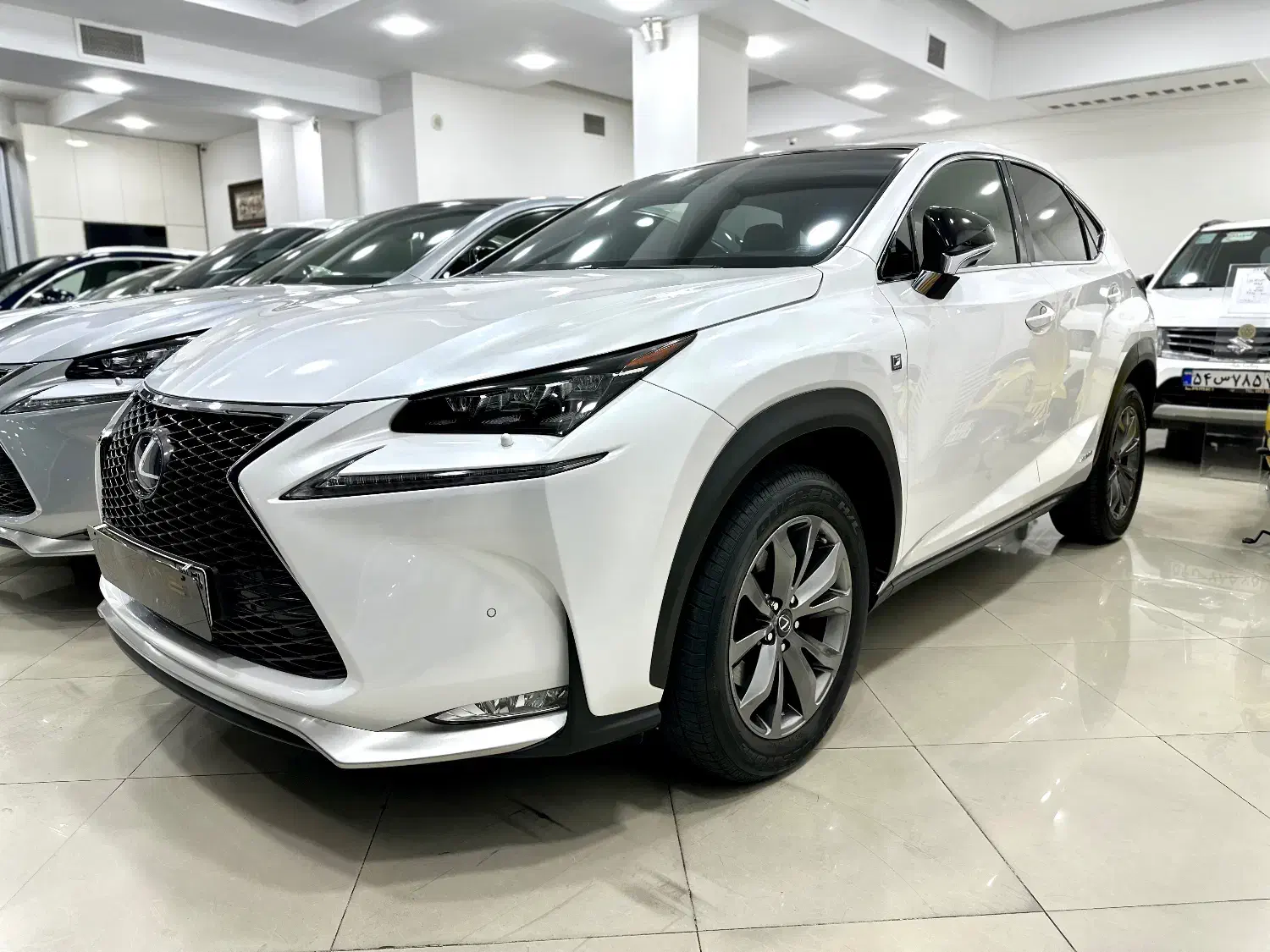 خودرو لکسوس، NX هیبرید آگهی ann_20786446