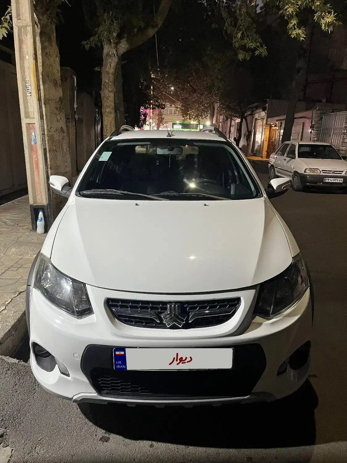 خودرو کوییک، معمولی آگهی ann_20787165