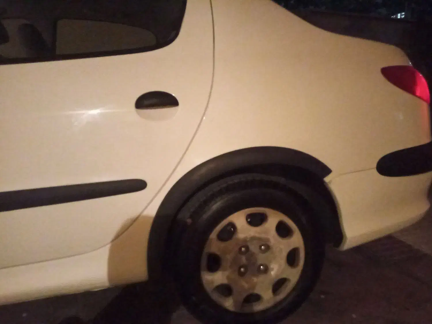 پژو ۲۰۶ صندوق دار v8 - 1396