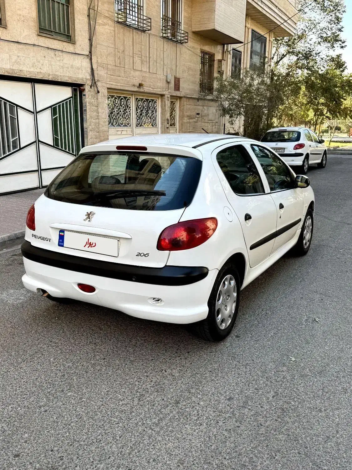 پژو 206 تیپ 5 - 1396