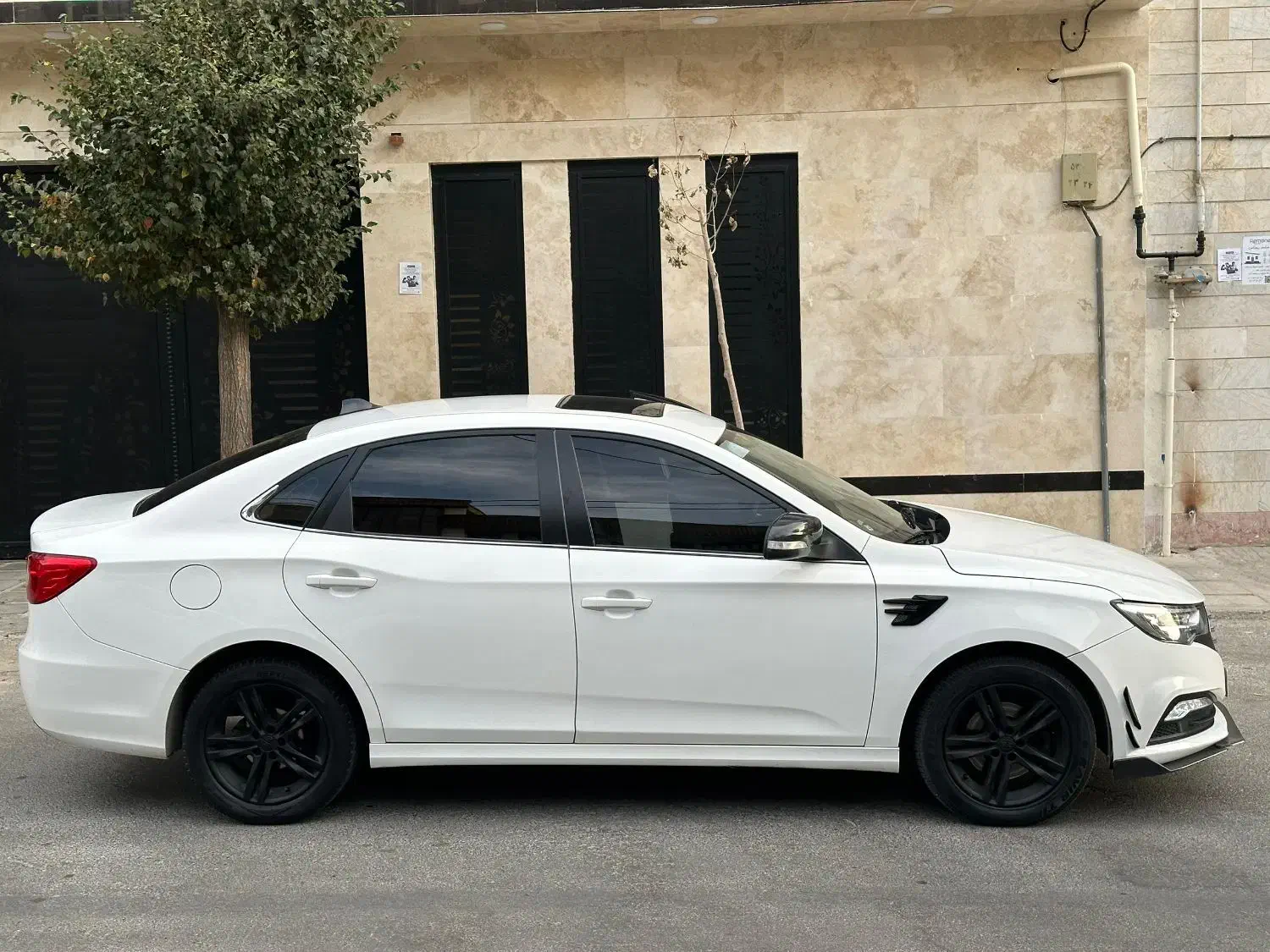 بسترن B30 اتوماتیک - 1396