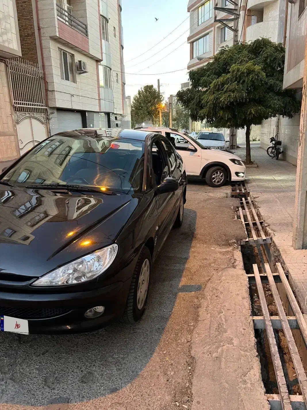 پژو ۲۰۶ صندوق دار v8 - 1394