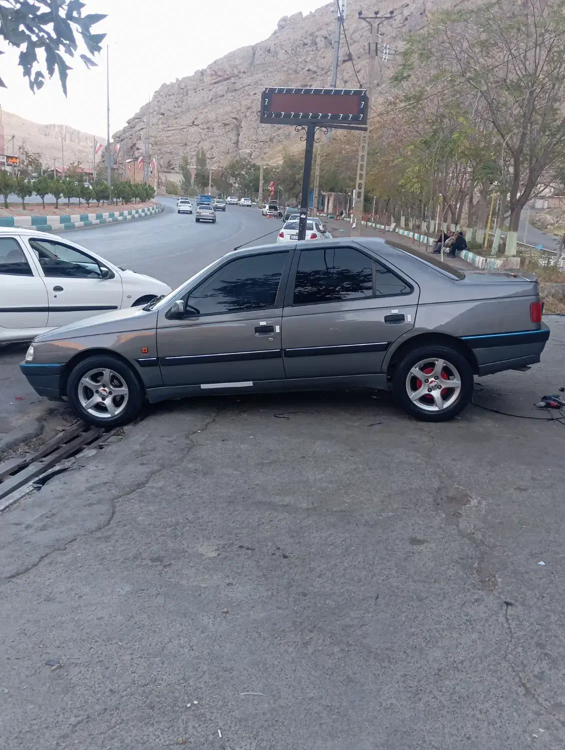 پژو 405 SLX بنزینی TU5 - 1392