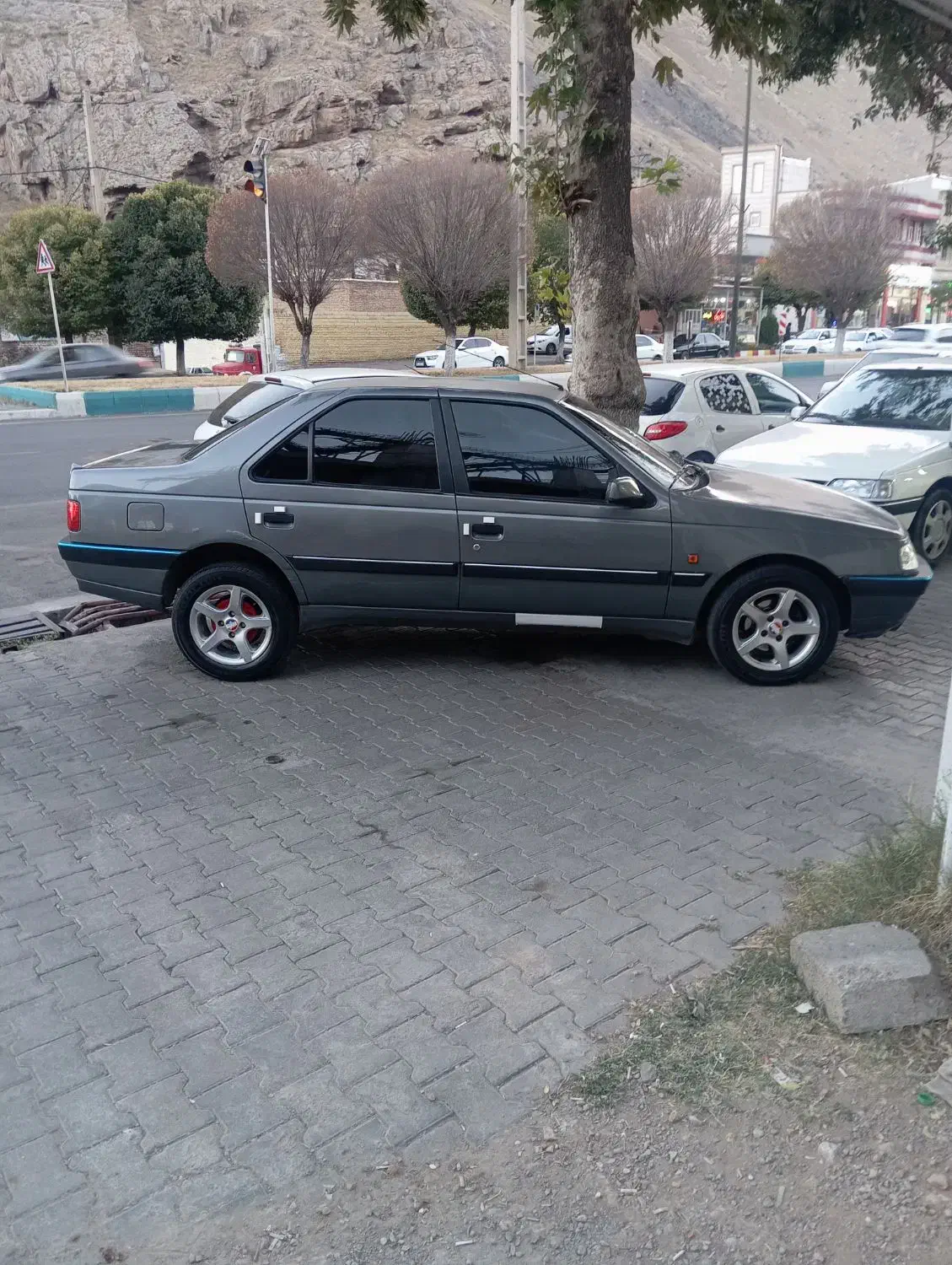 پژو 405 SLX بنزینی TU5 - 1392
