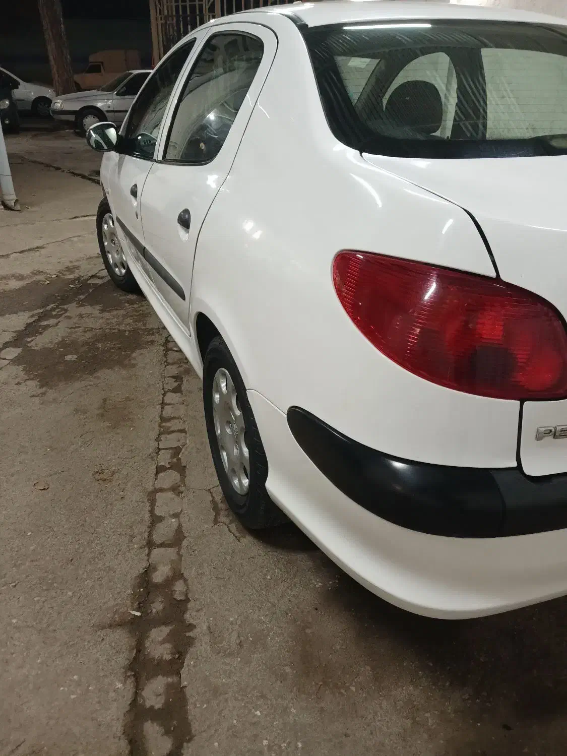 پژو ۲۰۶ صندوق دار v20 - 1390