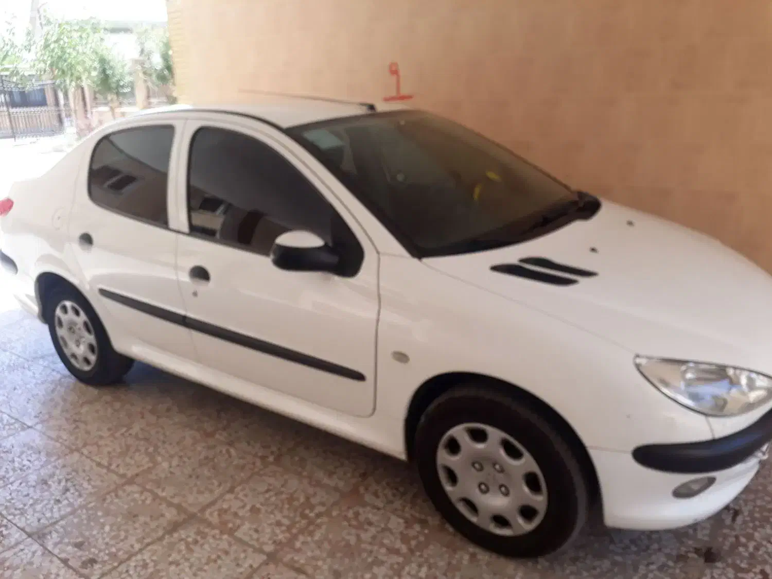 پژو ۲۰۶ صندوق دار v8 - 1394