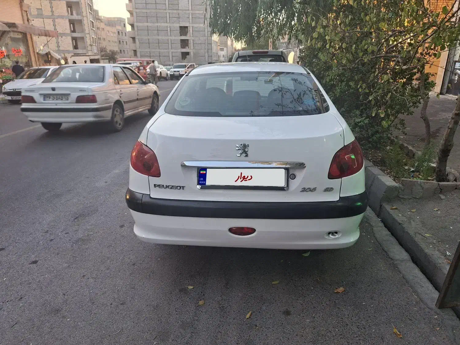 پژو ۲۰۶ صندوق دار v8 - 1398