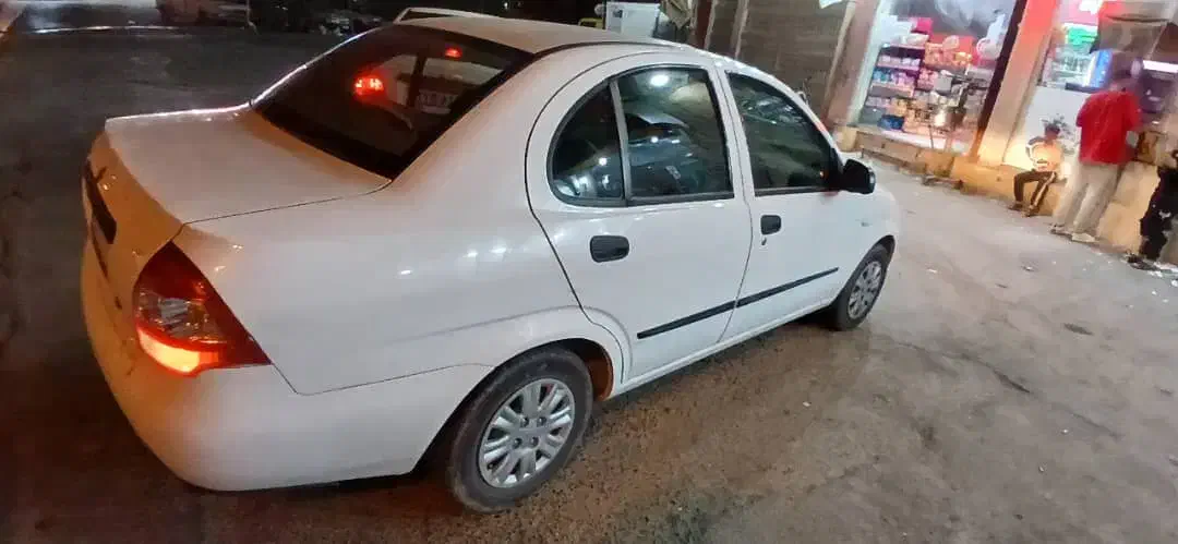 تیبا صندوق دار EX - 1395