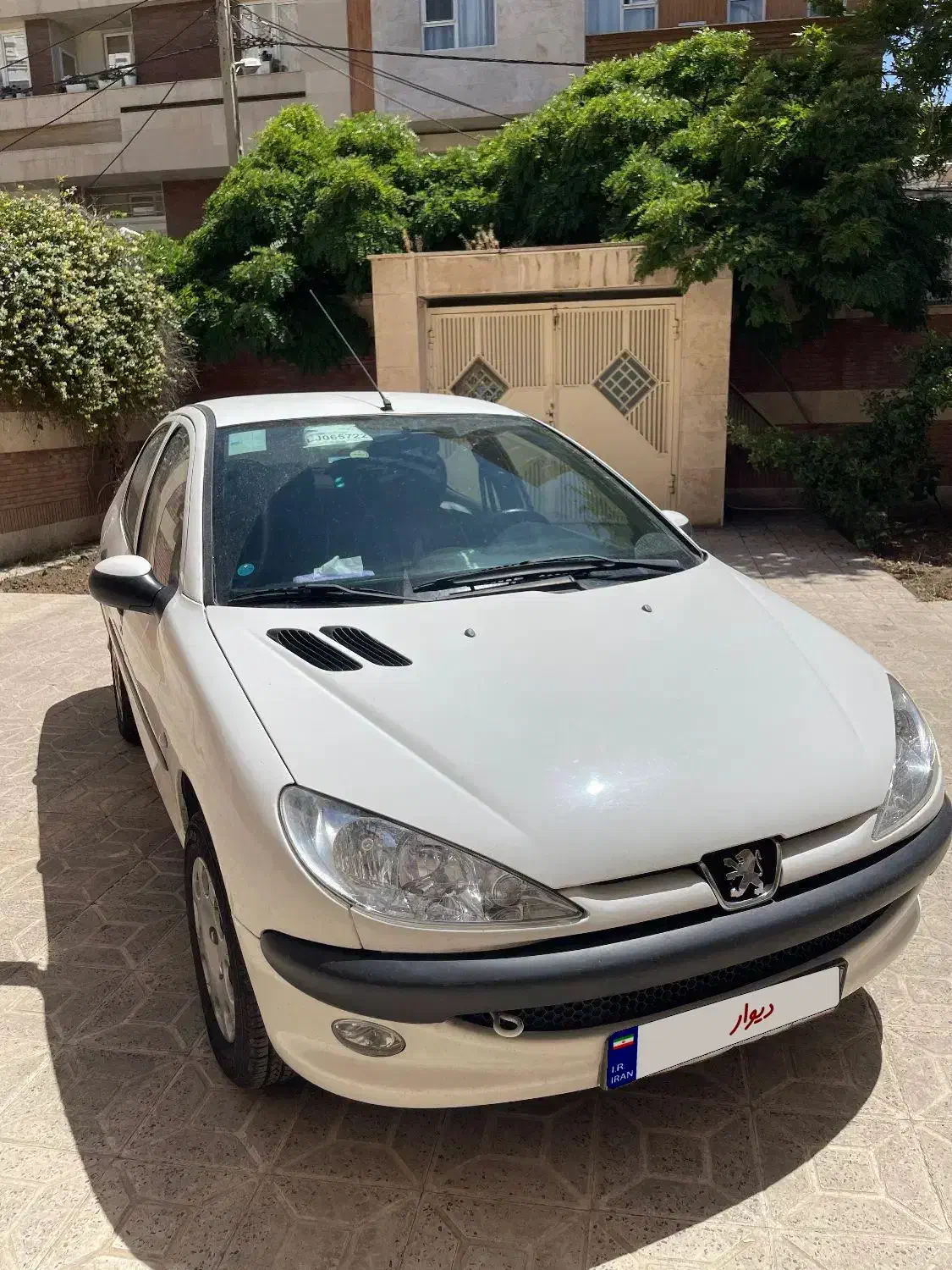 پژو ۲۰۶ صندوق دار v8 - 1399