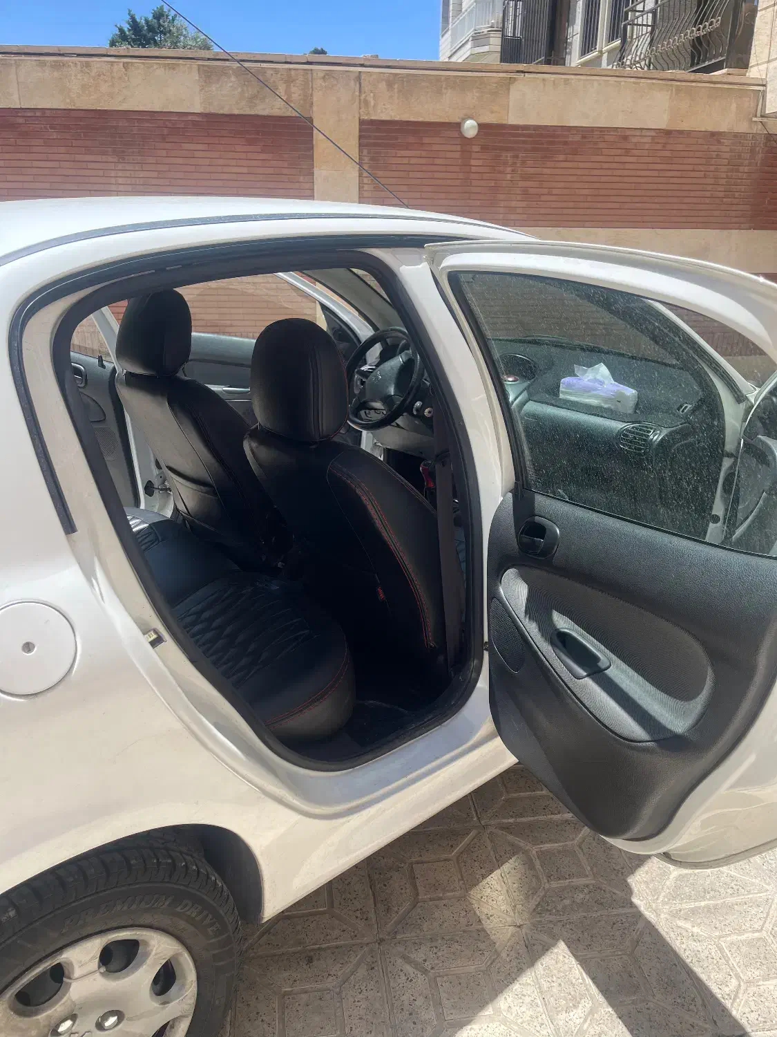 پژو ۲۰۶ صندوق دار v8 - 1399