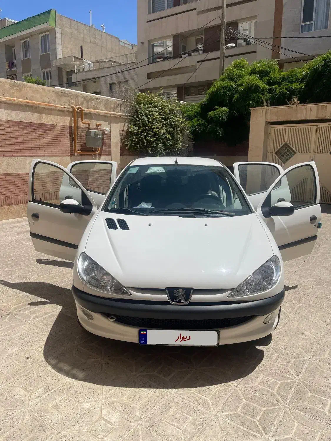 پژو ۲۰۶ صندوق دار v8 - 1399