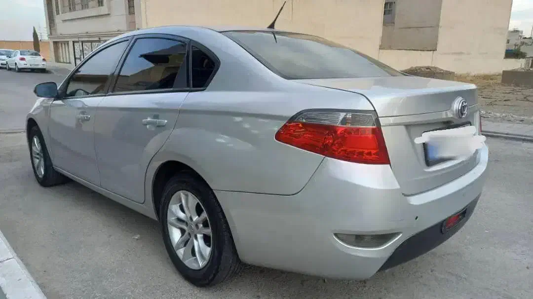 برلیانس H330 دنده‌ای 1500 - 1396