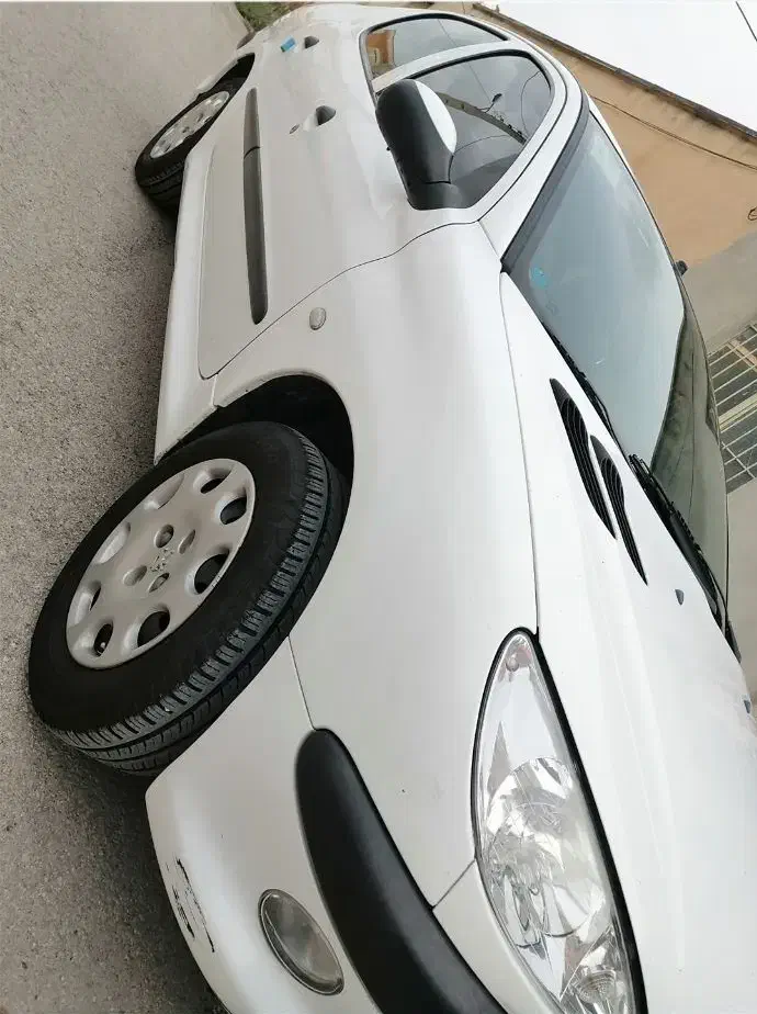 پژو ۲۰۶ صندوق دار v8 - 1395