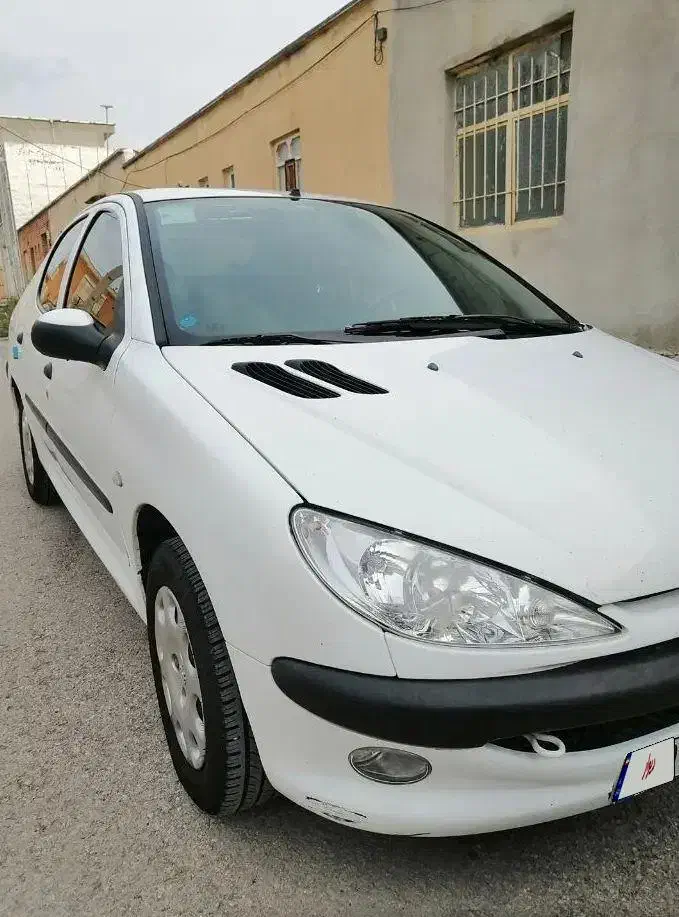 پژو ۲۰۶ صندوق دار v8 - 1395