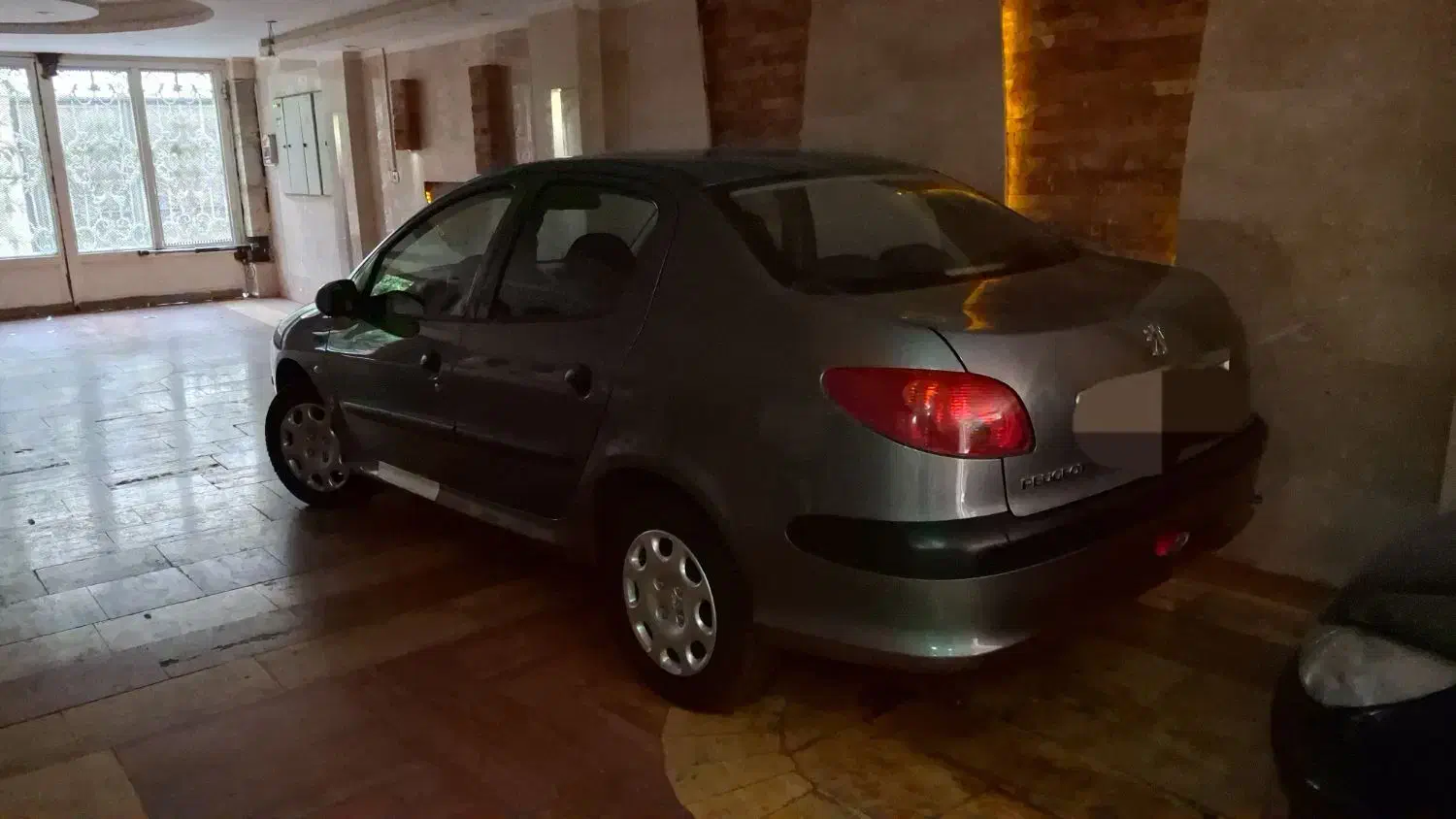 پژو ۲۰۶ صندوق دار v8 - 1398