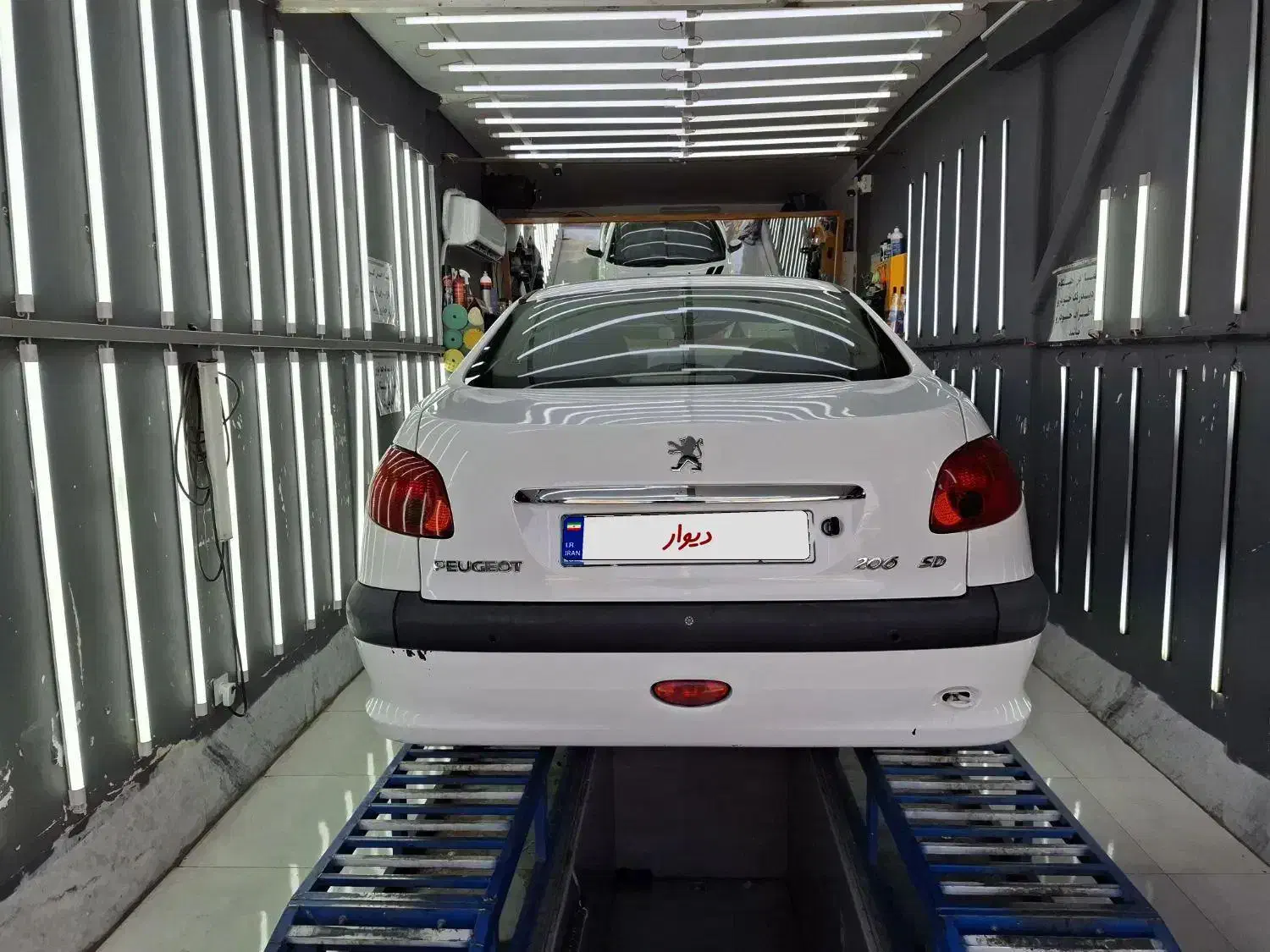 پژو ۲۰۶ صندوق دار v8 - 1395