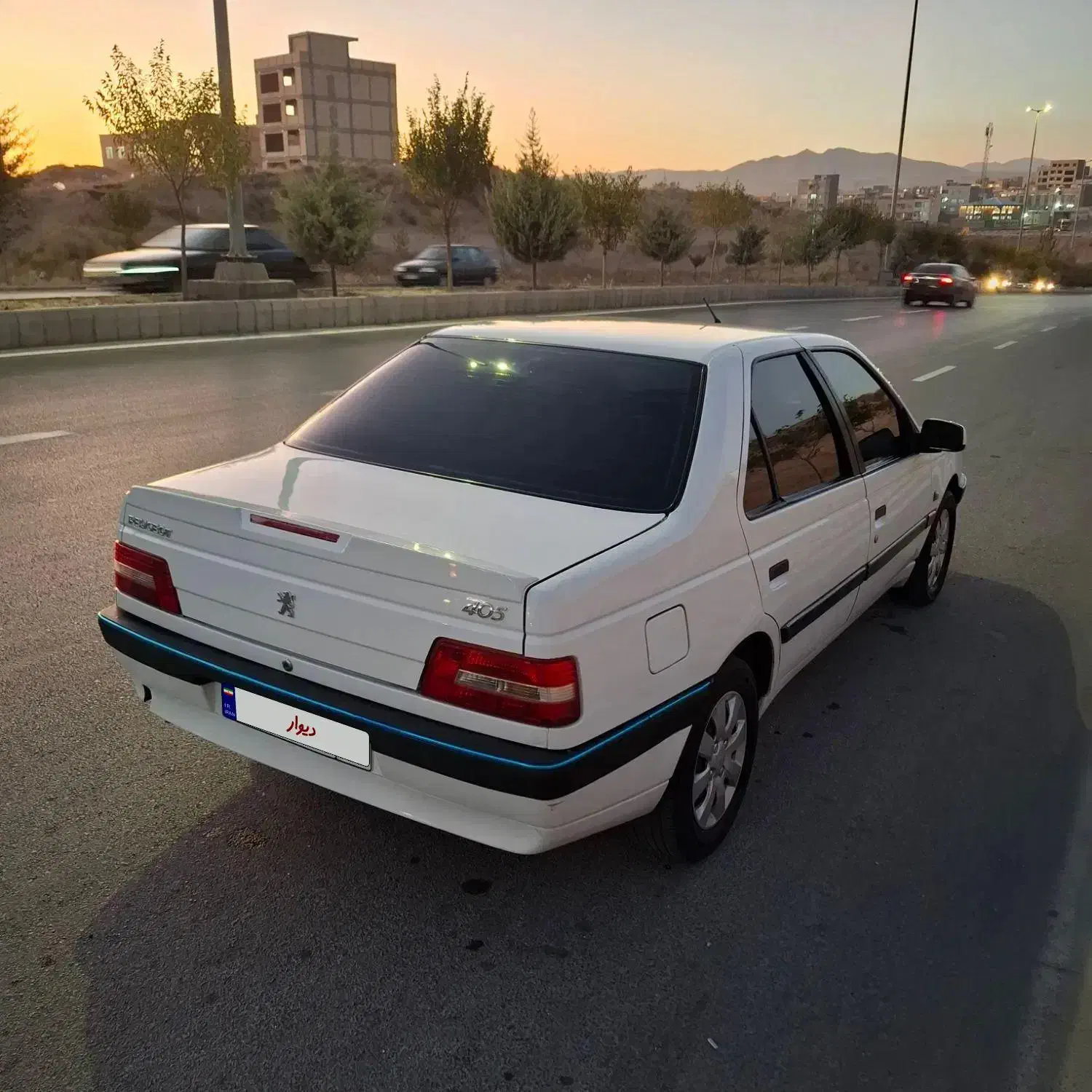 پژو 405 SLX بنزینی  XU7 - 1389