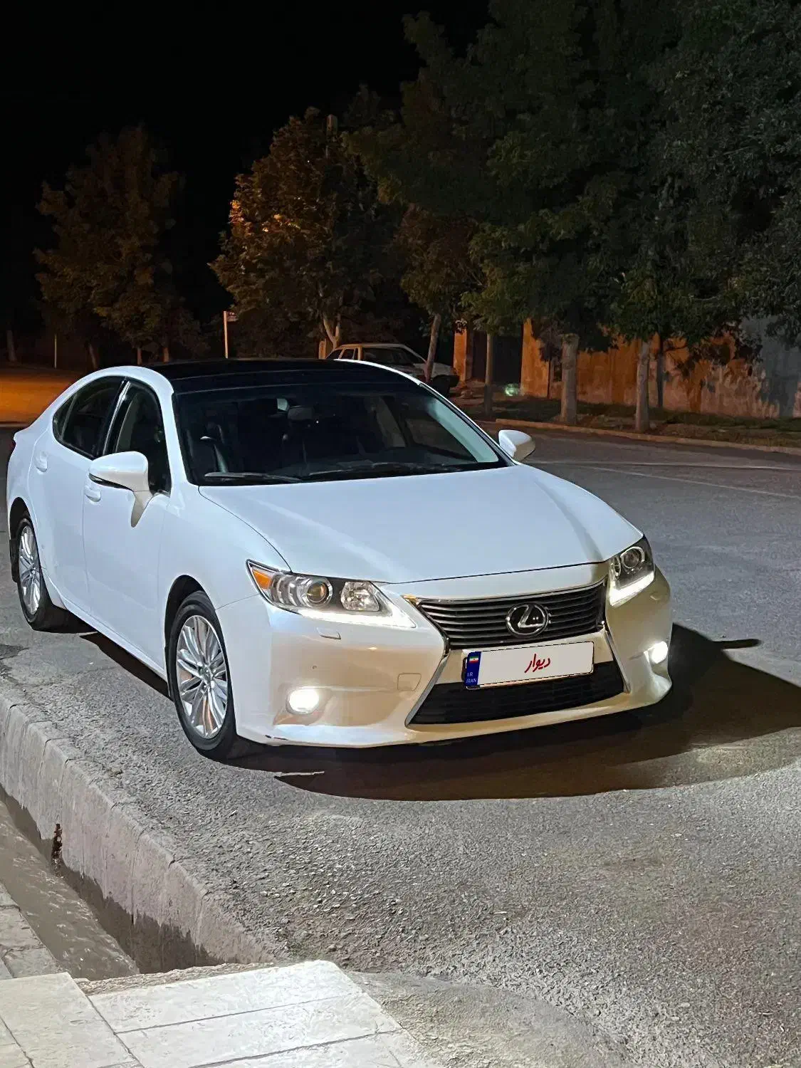 لکسوس ES 250 - 2016