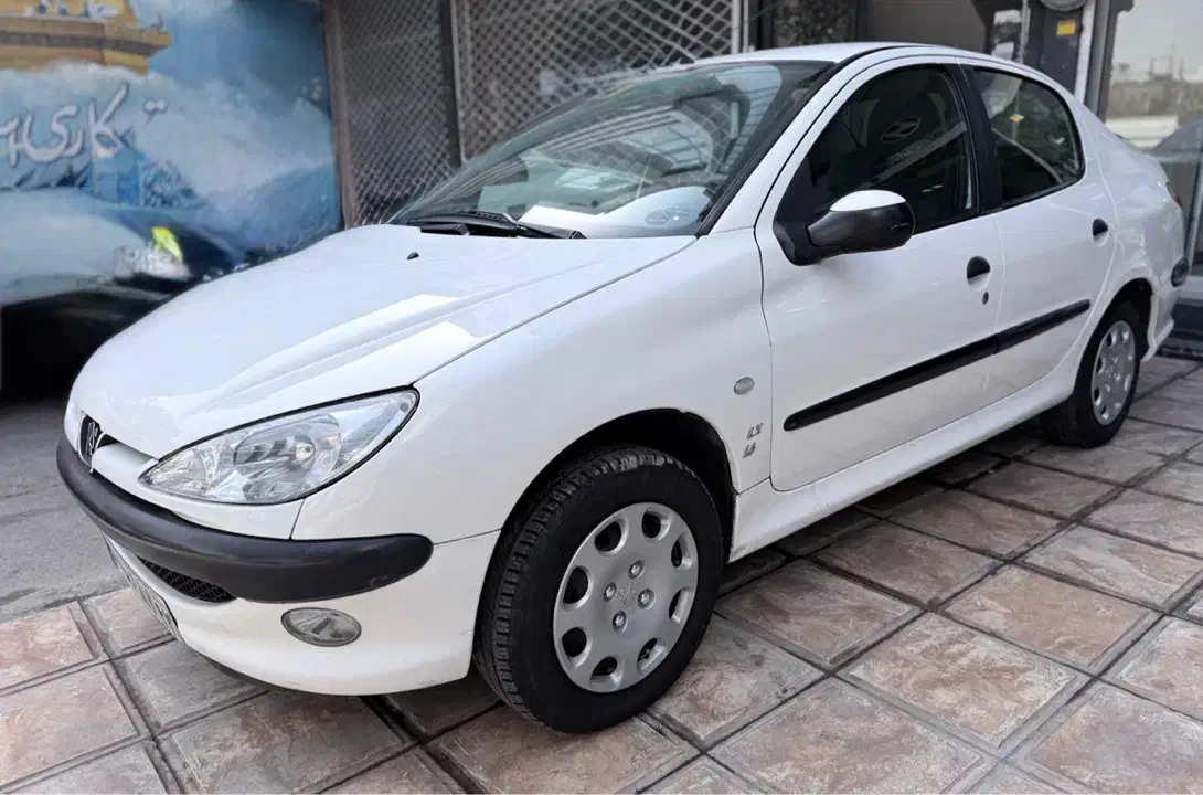پژو ۲۰۶ صندوق دار v8 - 1390
