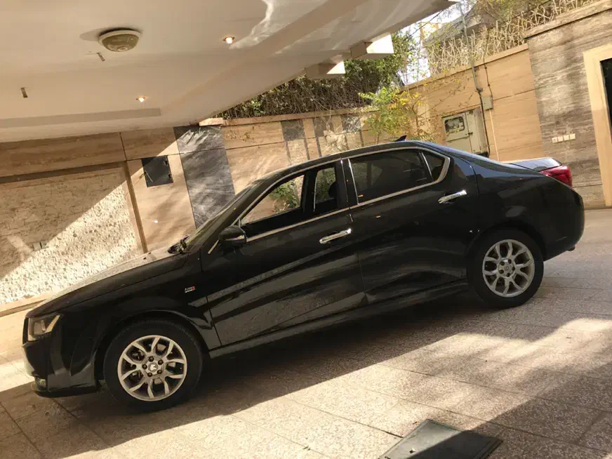 دنا پلاس توربو 6 دنده - 1401